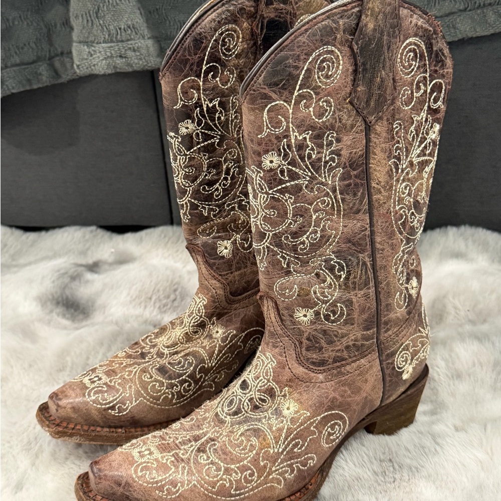 Embroidered Brown Kids Boots